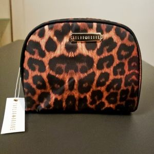 Cosmetic bag